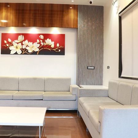 Hotel Yash Executive Aurangabad  Eksteriør billede