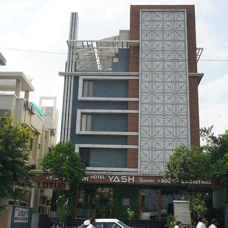 Hotel Yash Executive Aurangabad  Eksteriør billede
