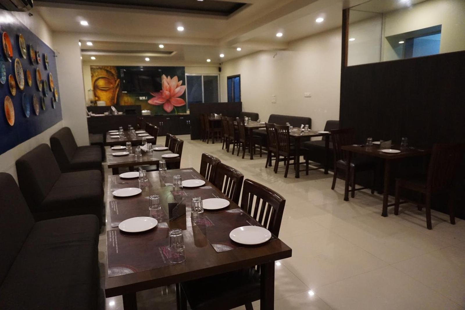 Hotel Yash Executive Aurangabad  Eksteriør billede